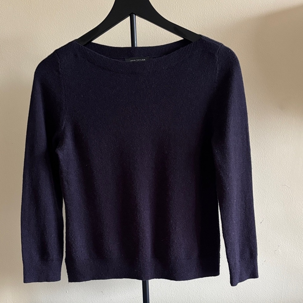 Lightweight Navy Crewneck Cashmere blend Women's Sweater